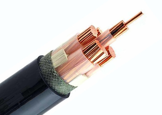 Noyau de 0.6/1 kilovolt 4 + conducteur de cuivre nu isolé par XLPE de la classe 2 de cable électrique de la terre